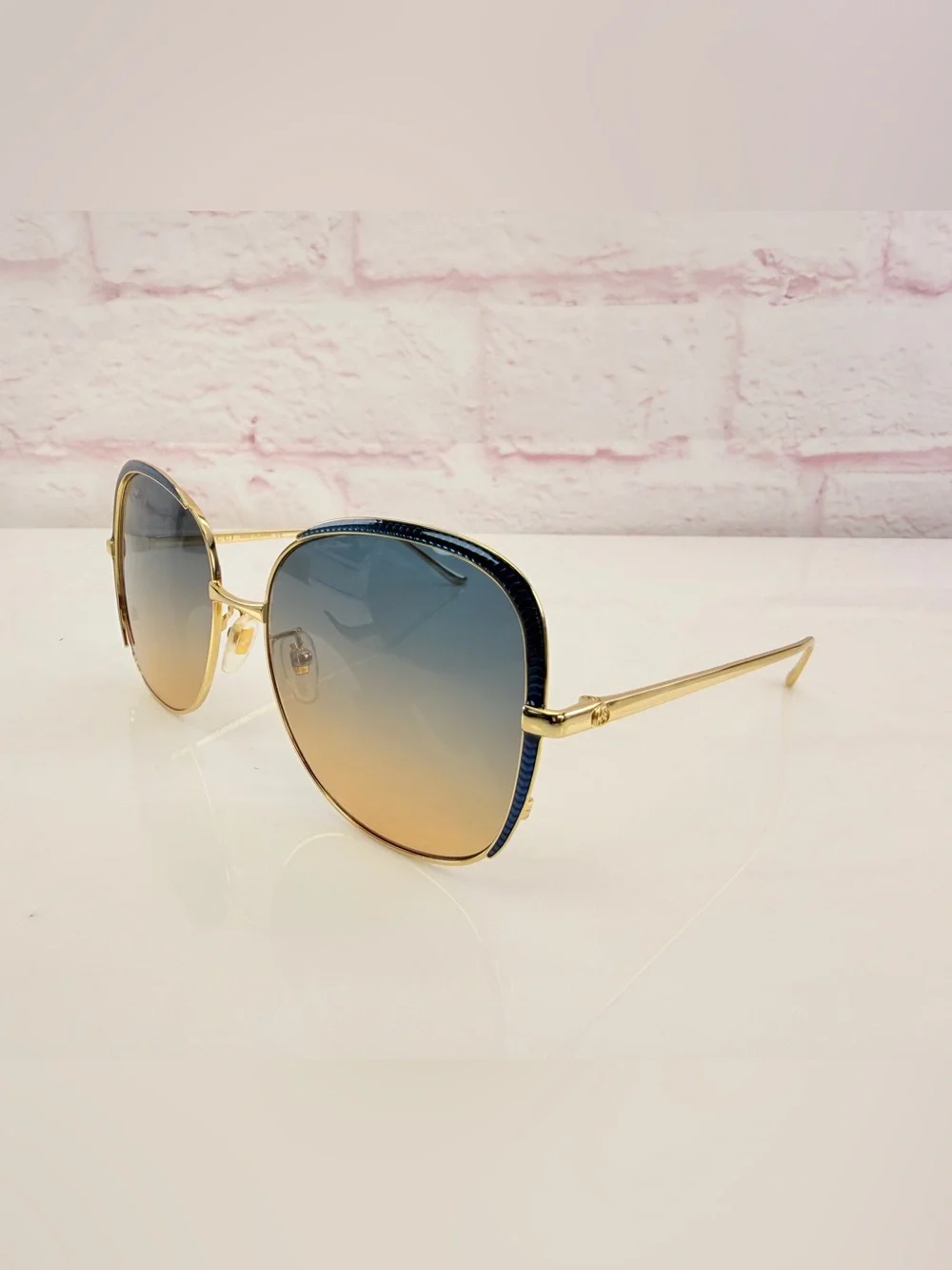 Gucci Oversized Gradient GG0400S Sunglasses New